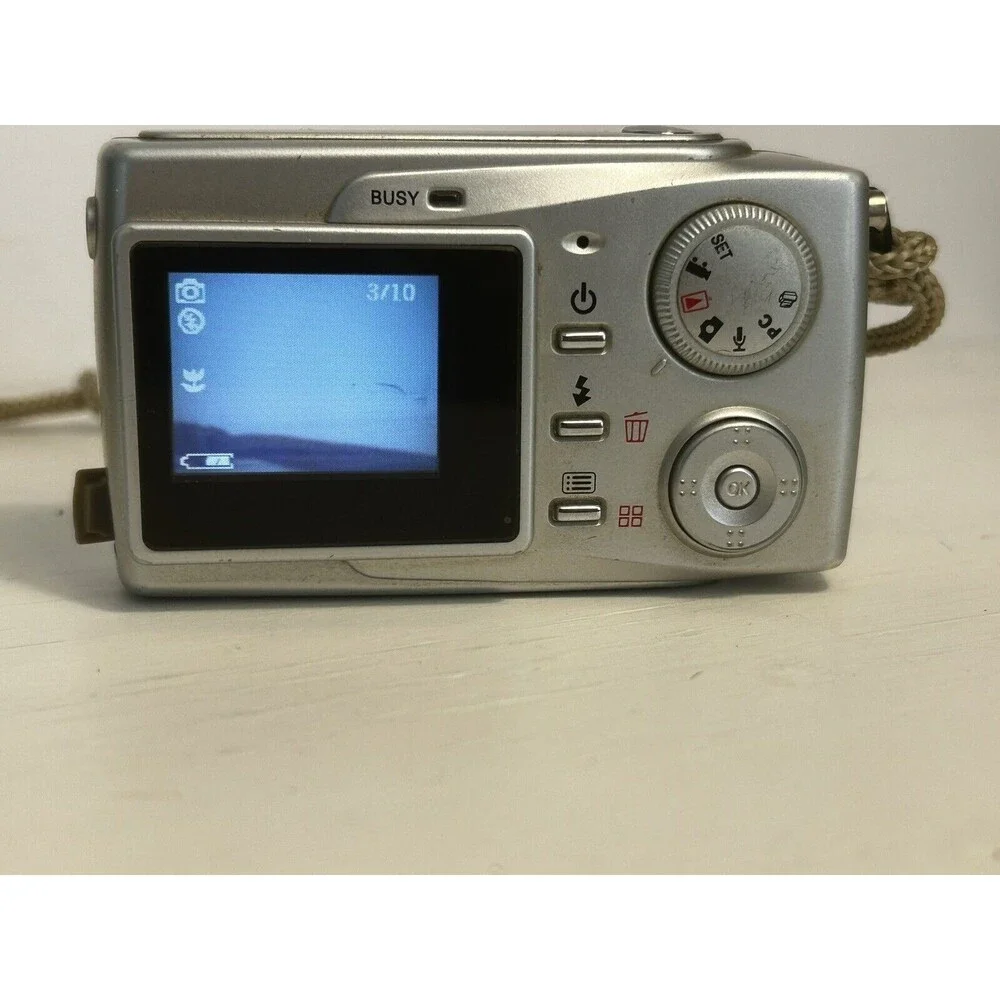 VuPoint Solutions Digital Camera 3.1 Mega Pixels Digital Zoom 4x